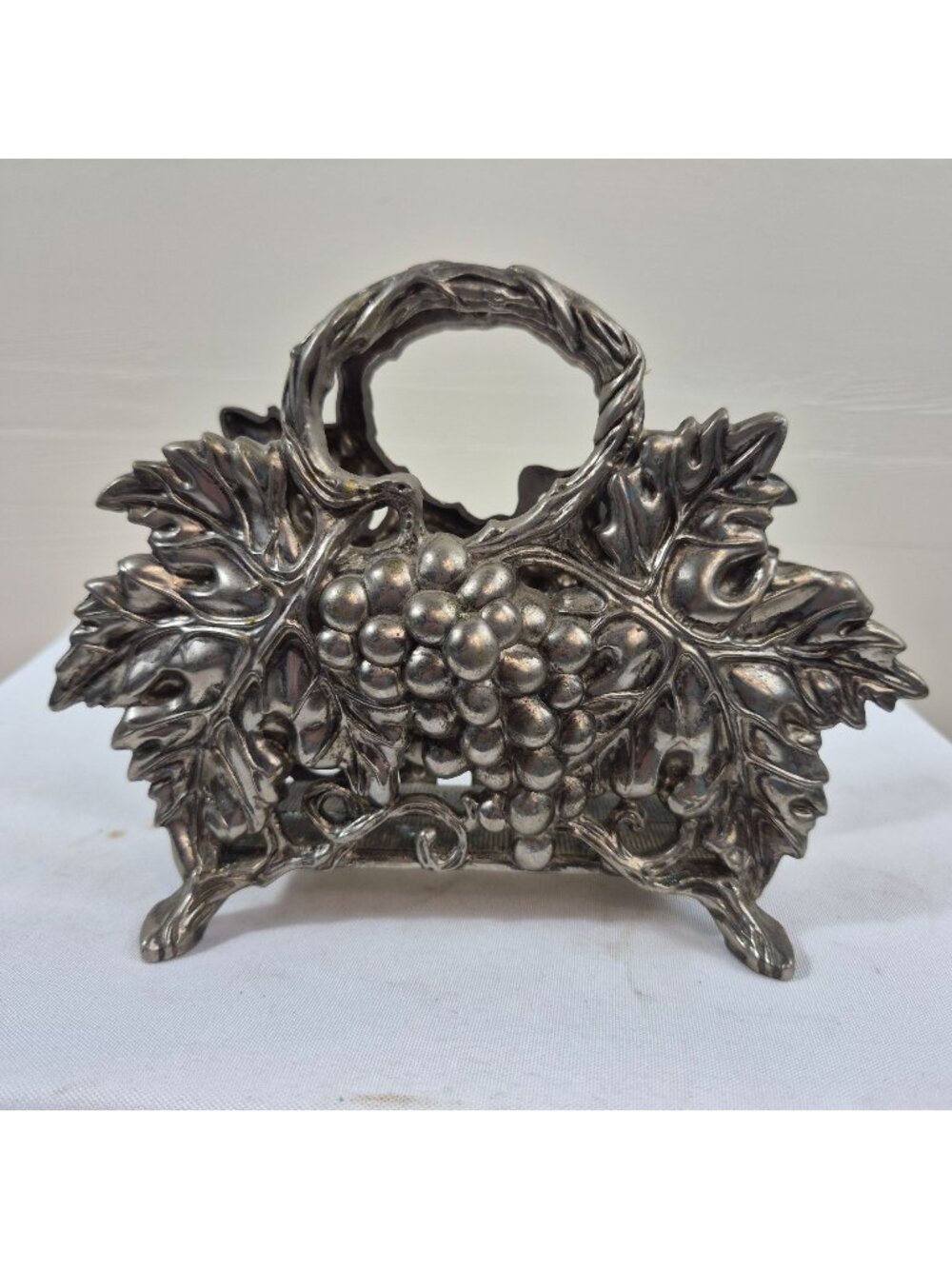 Godinger Silver Art Grapevine Napkin Holder Silver Plate Vineyard Decor 1994